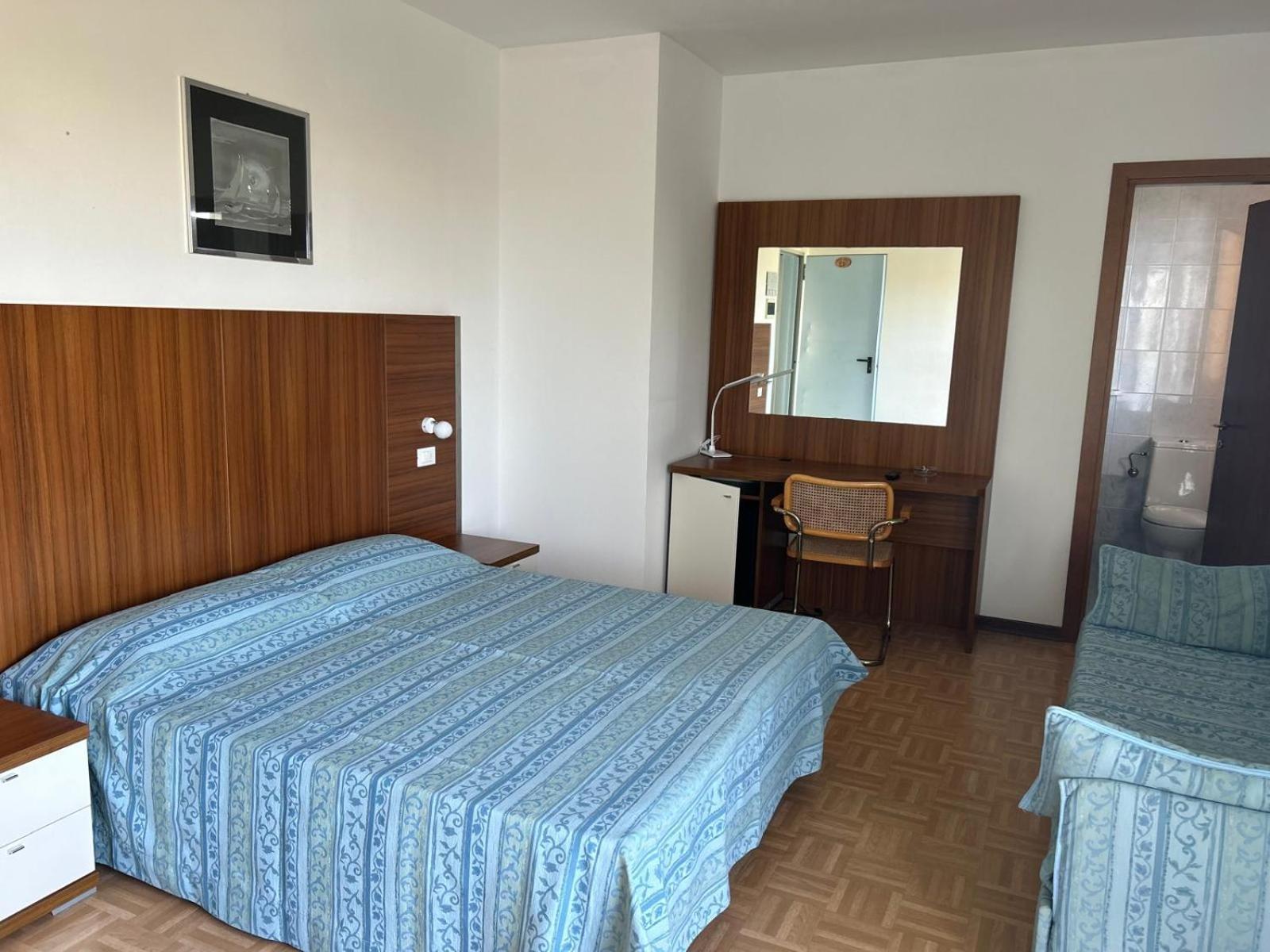 Hotel Aspe Bibione Bagian luar foto