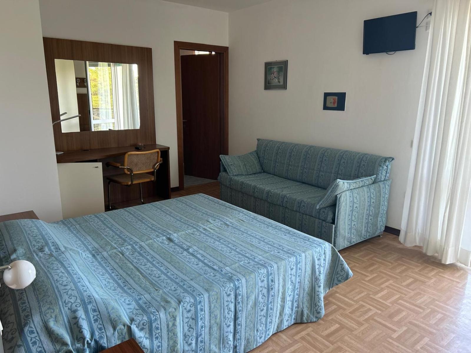 Hotel Aspe Bibione Bagian luar foto