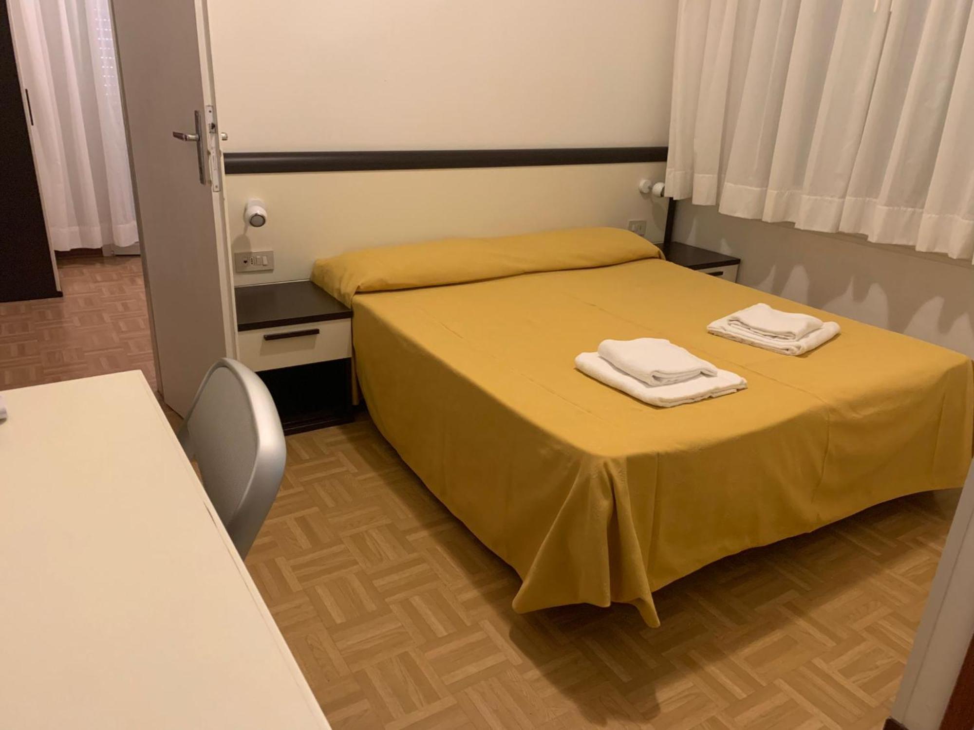 Hotel Aspe Bibione Bagian luar foto