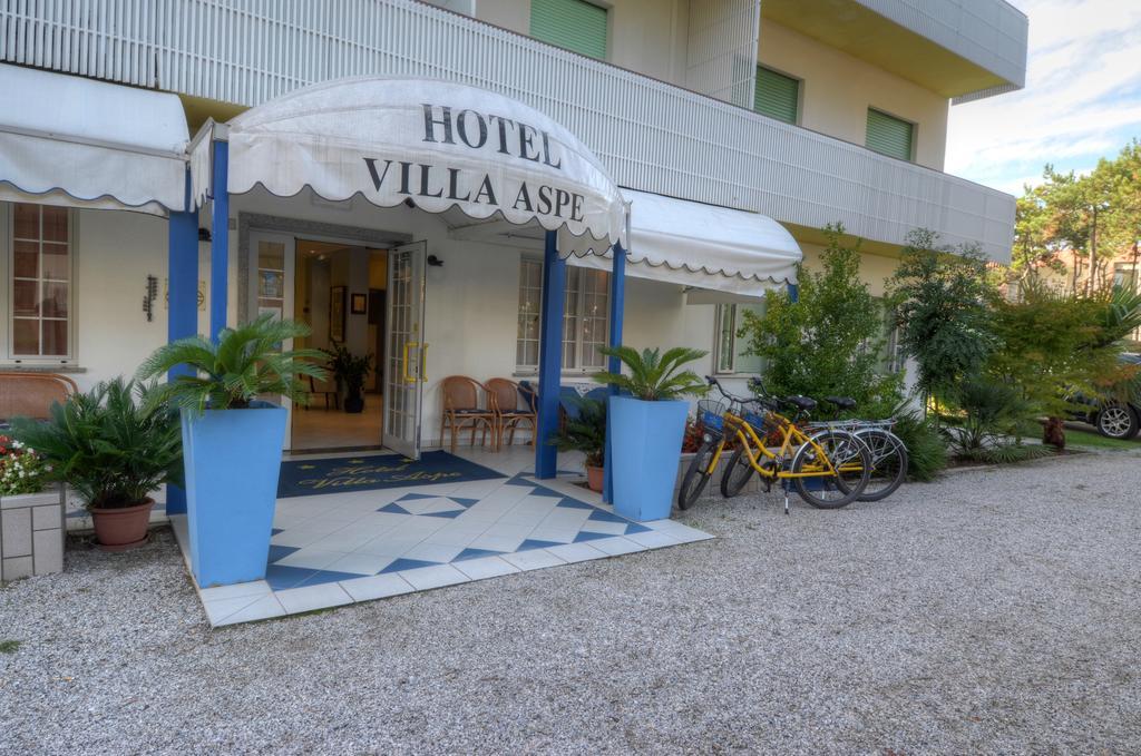 Hotel Aspe Bibione Bagian luar foto