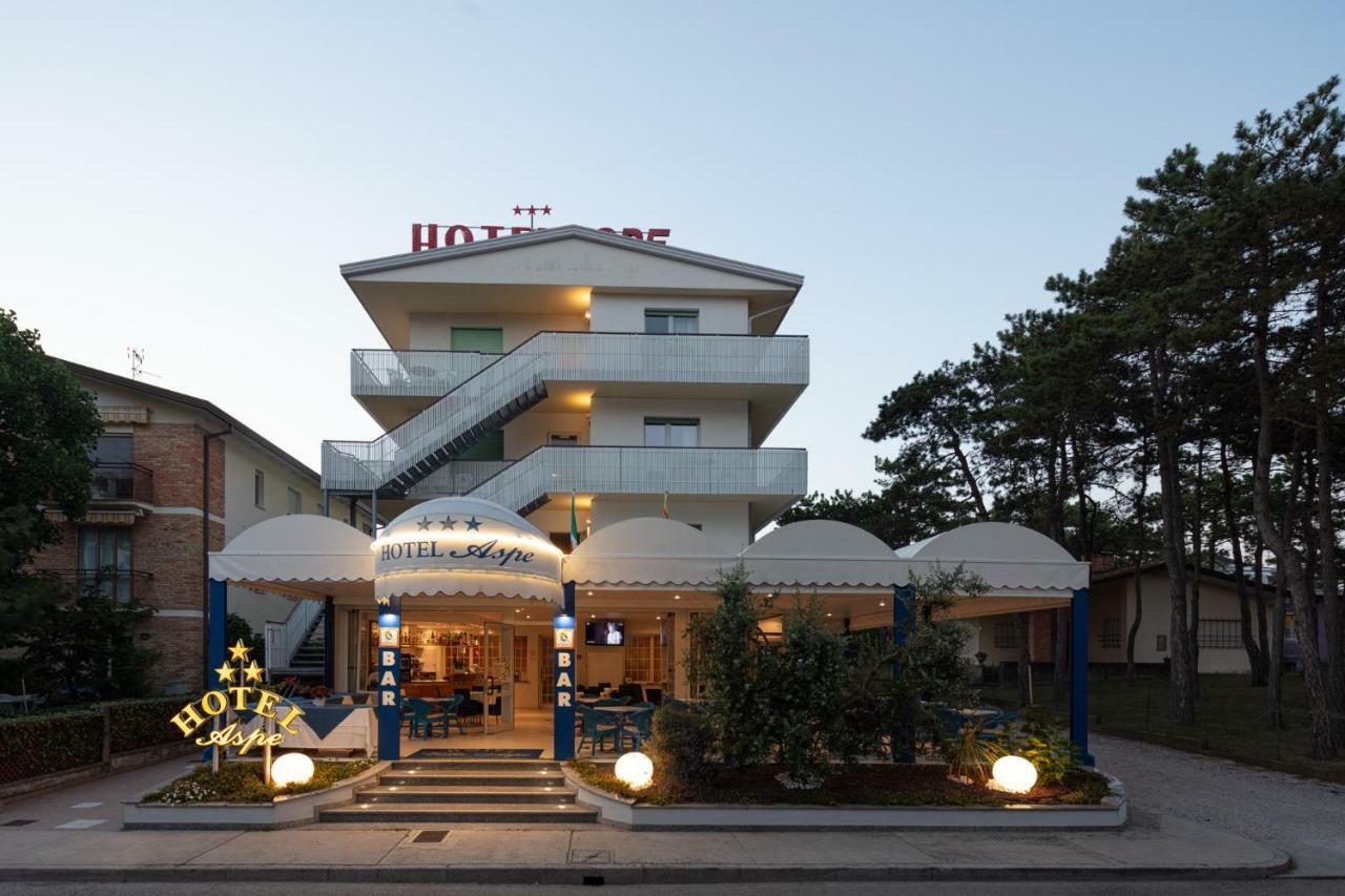 Hotel Aspe Bibione Bagian luar foto